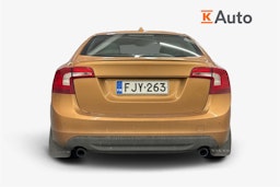 oranssi Volvo S60 2010 kuva 3.
