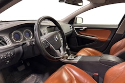 oranssi Volvo S60 2010 kuva 6.