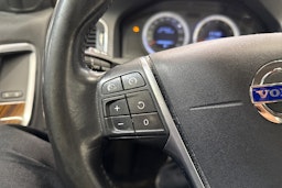oranssi Volvo S60 2010 kuva 13.