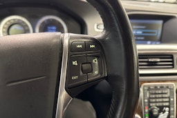 oranssi Volvo S60 2010 kuva 14.