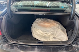 musta Volvo S60 2010 kuva 29.
