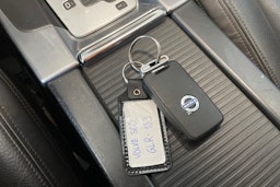 musta Volvo S60 2010 kuva 32.