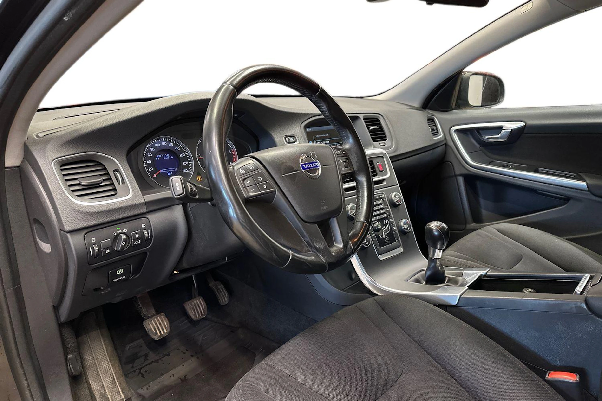 musta Volvo S60 2011 kuva 8.