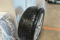 musta Volvo S60 2011 kuva 15.