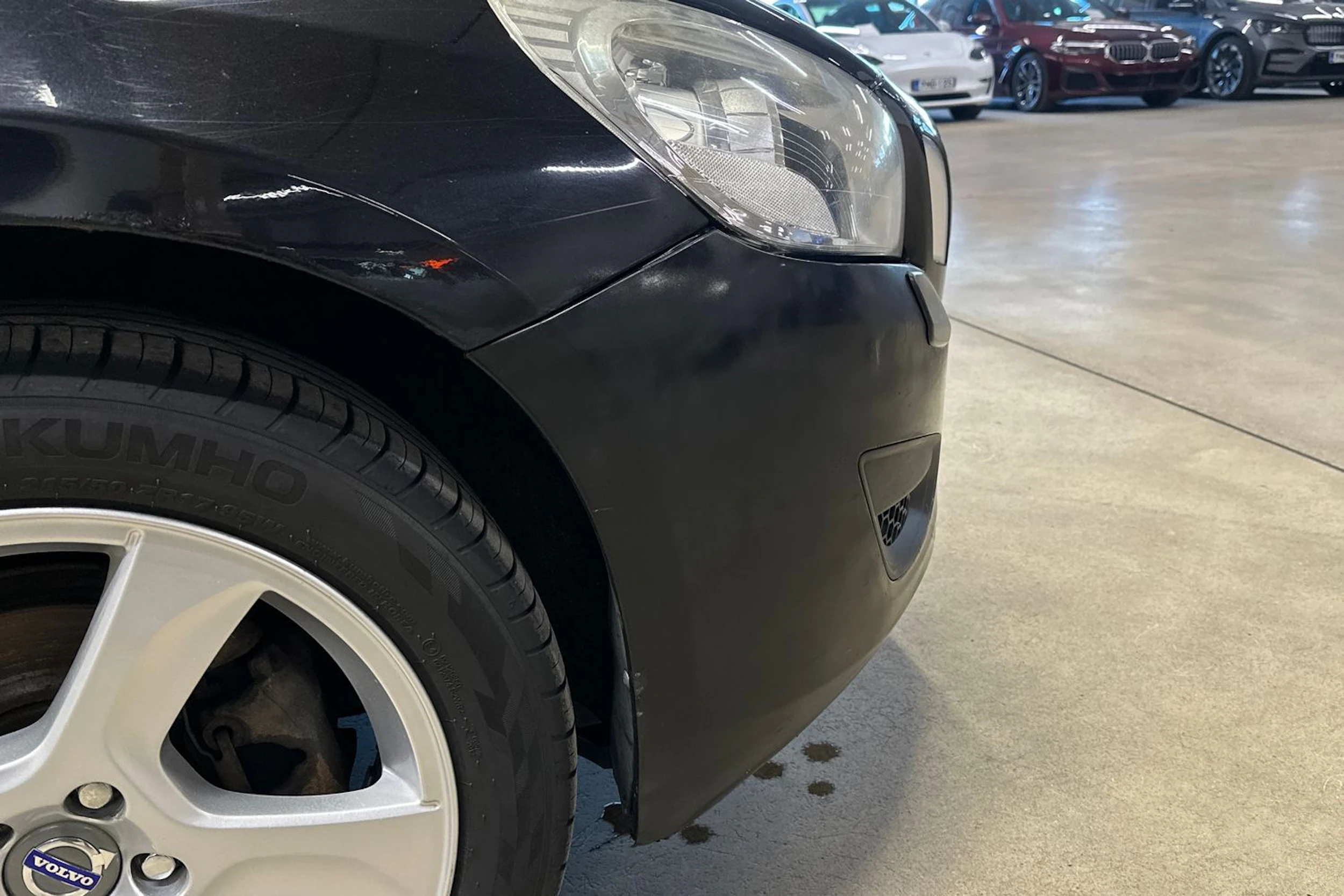musta Volvo S60 2011 kuva 31.