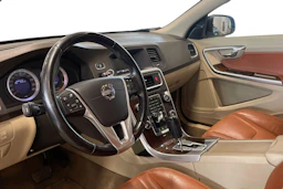 musta Volvo S60 2010 kuva 6.