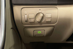 musta Volvo S60 2010 kuva 16.