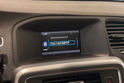 musta Volvo S60 2010 kuva 18.