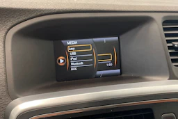 musta Volvo S60 2010 kuva 19.