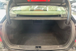 musta Volvo S60 2010 kuva 25.