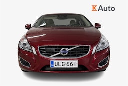 Punainen Volvo S60 2010 kuva 4.