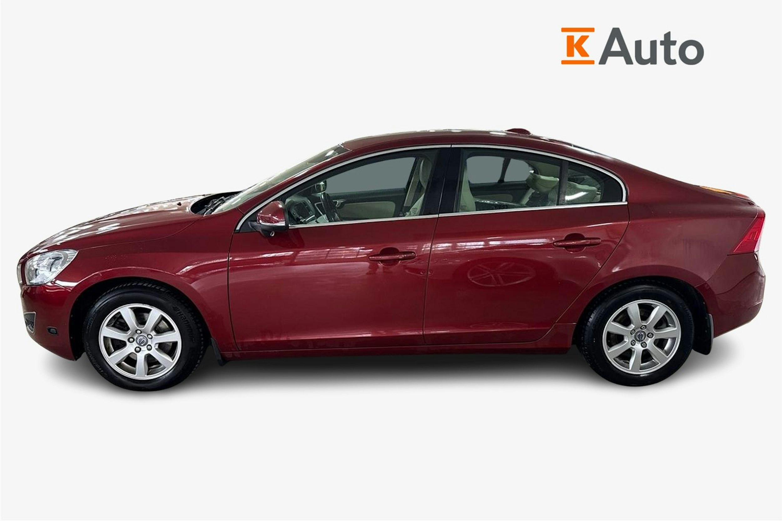 Punainen Volvo S60 2010 kuva 5.