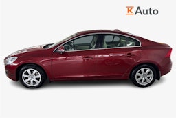Punainen Volvo S60 2010 kuva 5.