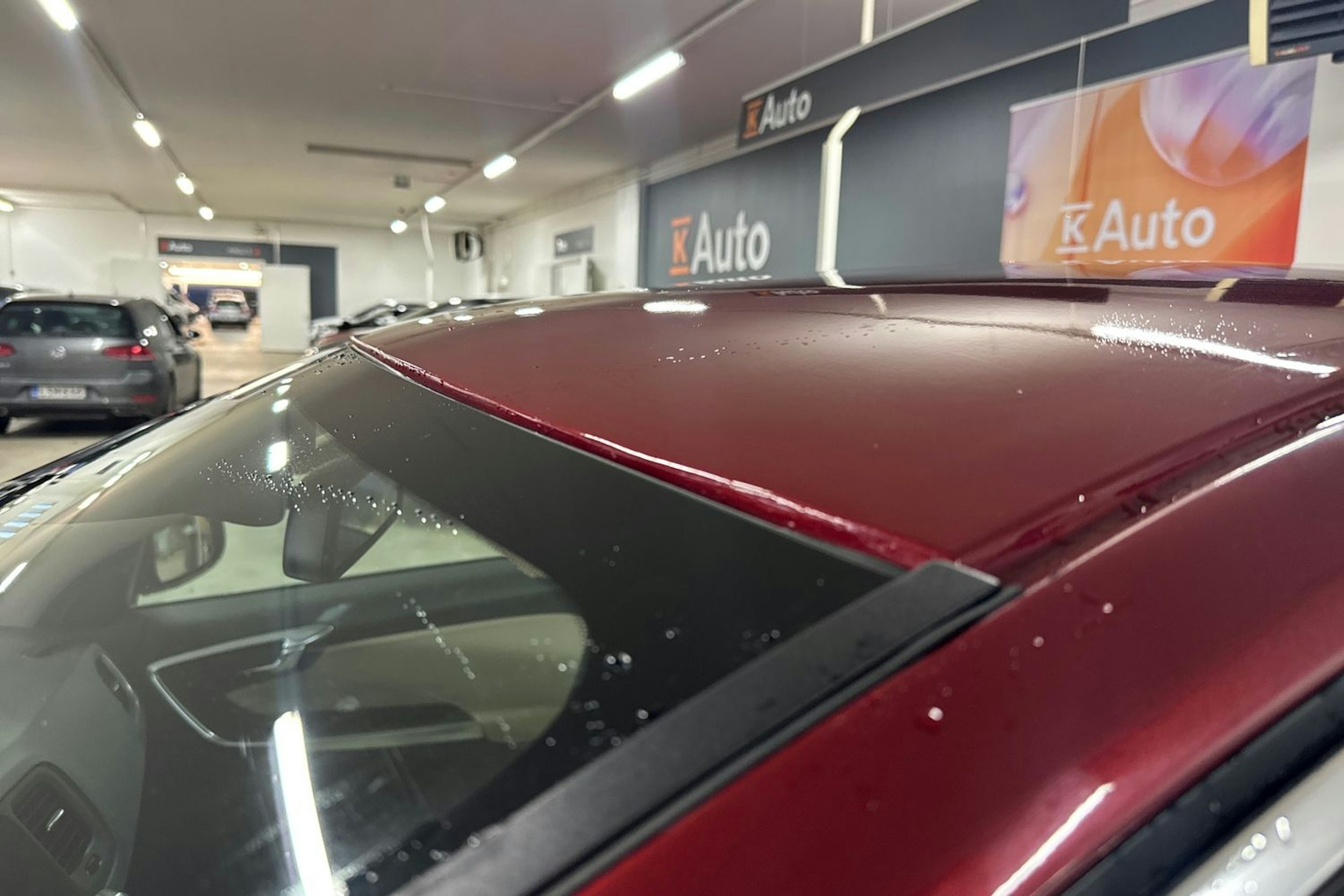 Punainen Volvo S60 2010 kuva 20.