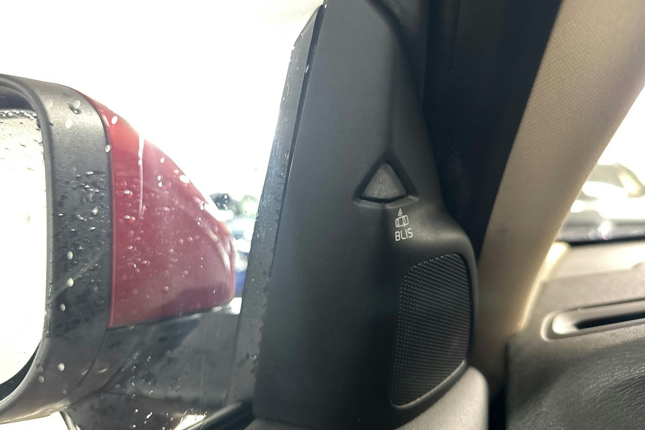 Punainen Volvo S60 2010 kuva 24.