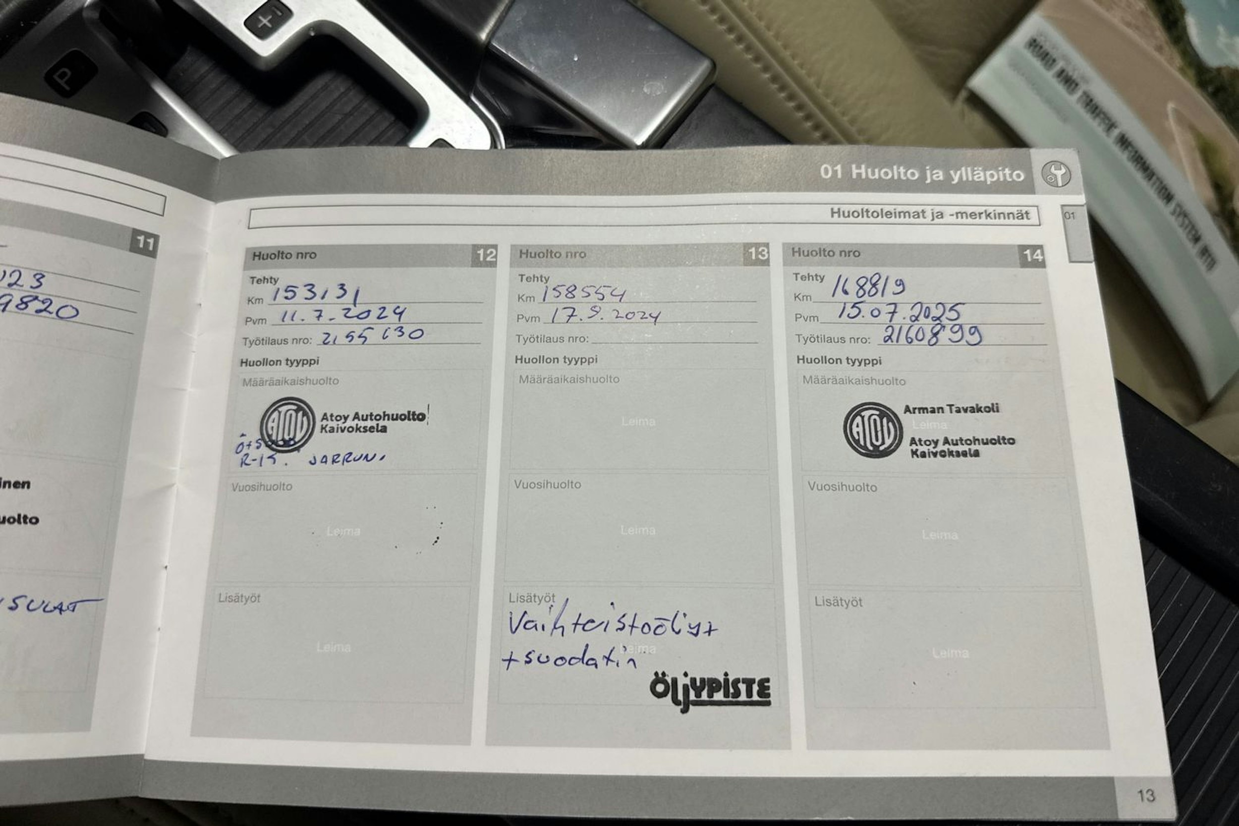 Punainen Volvo S60 2010 kuva 28.