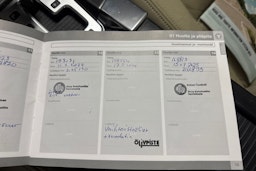 Punainen Volvo S60 2010 kuva 28.