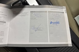 Punainen Volvo S60 2010 kuva 31.