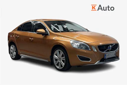 oranssi Volvo S60 2010 kuva 1.