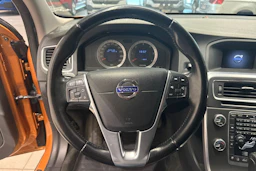 oranssi Volvo S60 2010 kuva 21.