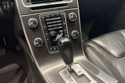 oranssi Volvo S60 2010 kuva 22.