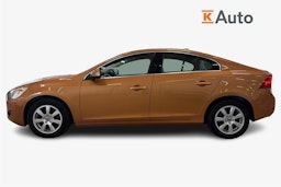 oranssi Volvo S60 2011 kuva 6.