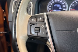 oranssi Volvo S60 2011 kuva 18.