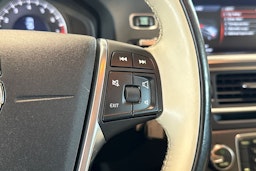 oranssi Volvo S60 2011 kuva 19.