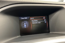 musta Volvo S60 2011 kuva 23.