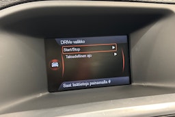 musta Volvo S60 2011 kuva 24.