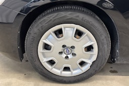 musta Volvo S60 2011 kuva 30.