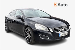 musta Volvo S60 2012 kuva 1.