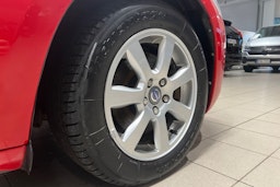 Punainen Volvo S60 2012 kuva 11.