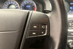 Punainen Volvo S60 2012 kuva 15.