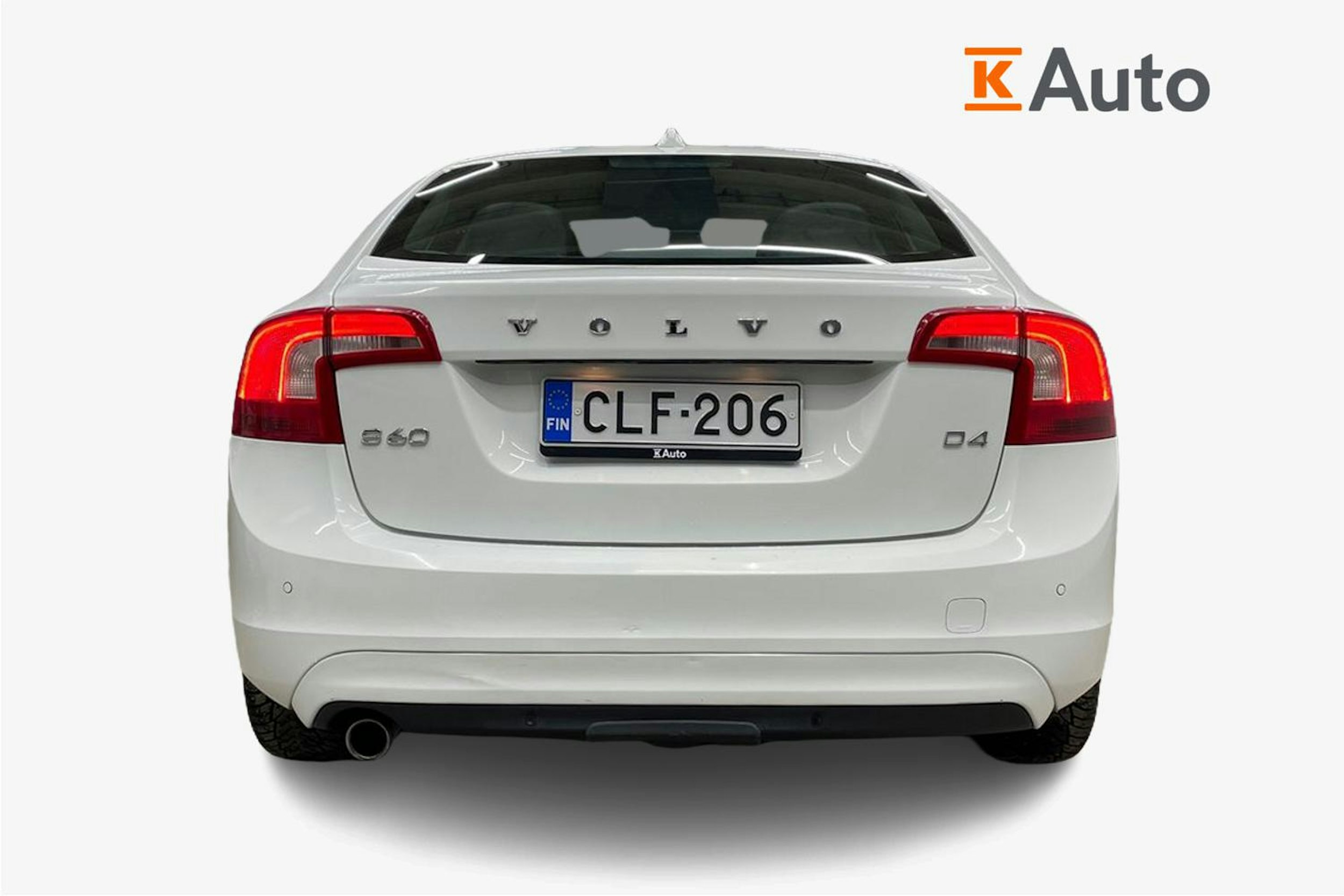 Valkoinen Volvo S60 2013 kuva 3.