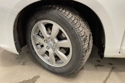 Valkoinen Volvo S60 2013 kuva 10.