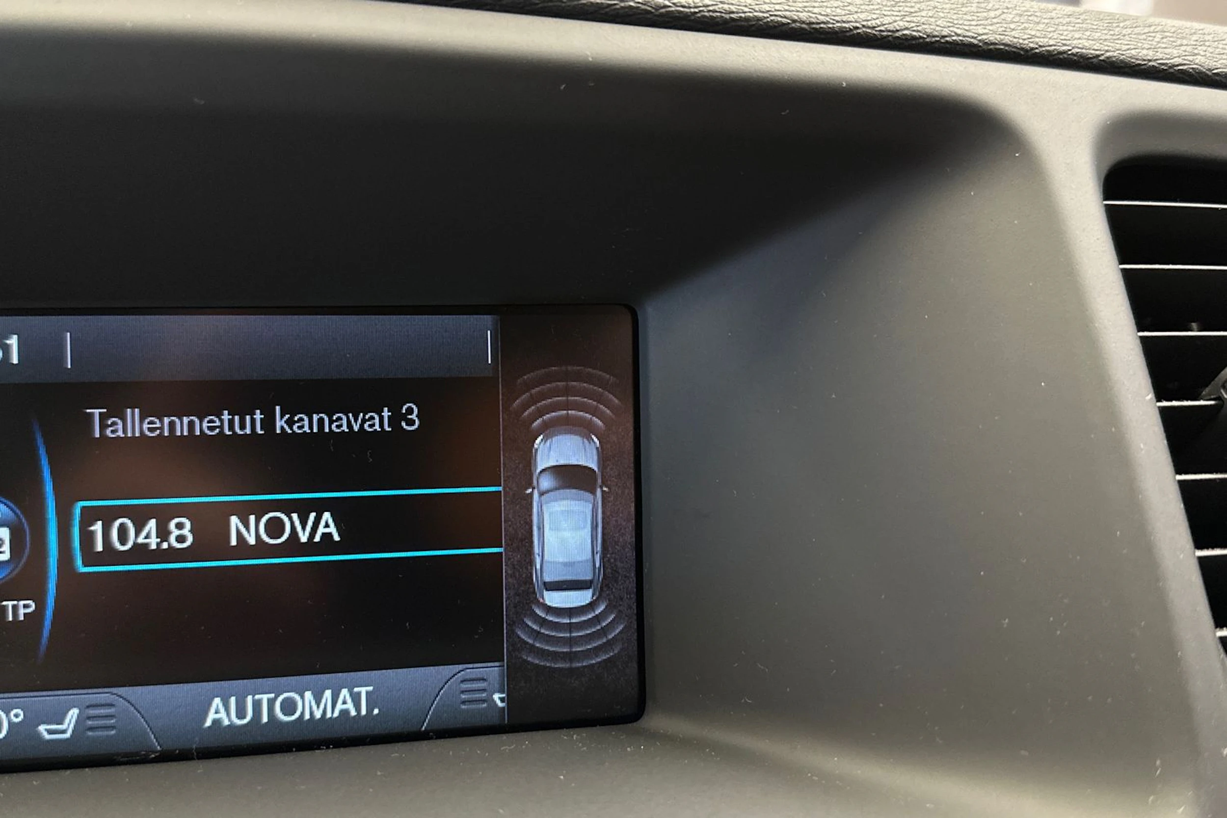punainen Volvo S60 2013 kuva 15.