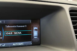 punainen Volvo S60 2013 kuva 15.