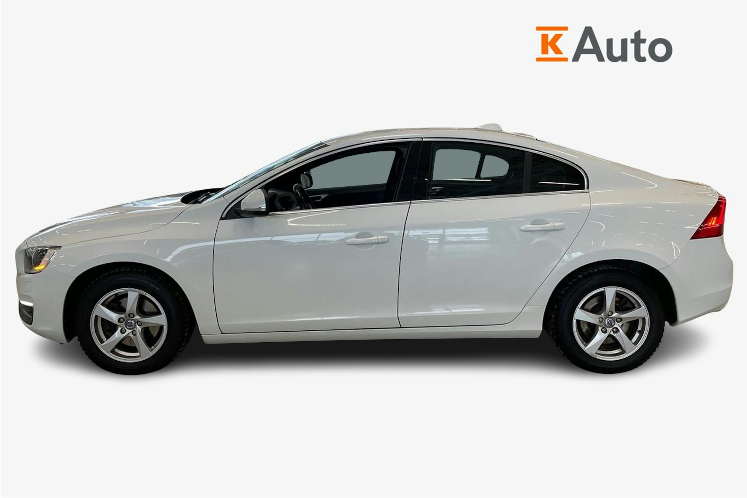 valkoinen Volvo S60 2014 kuva 6.