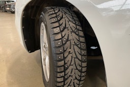 valkoinen Volvo S60 2014 kuva 13.