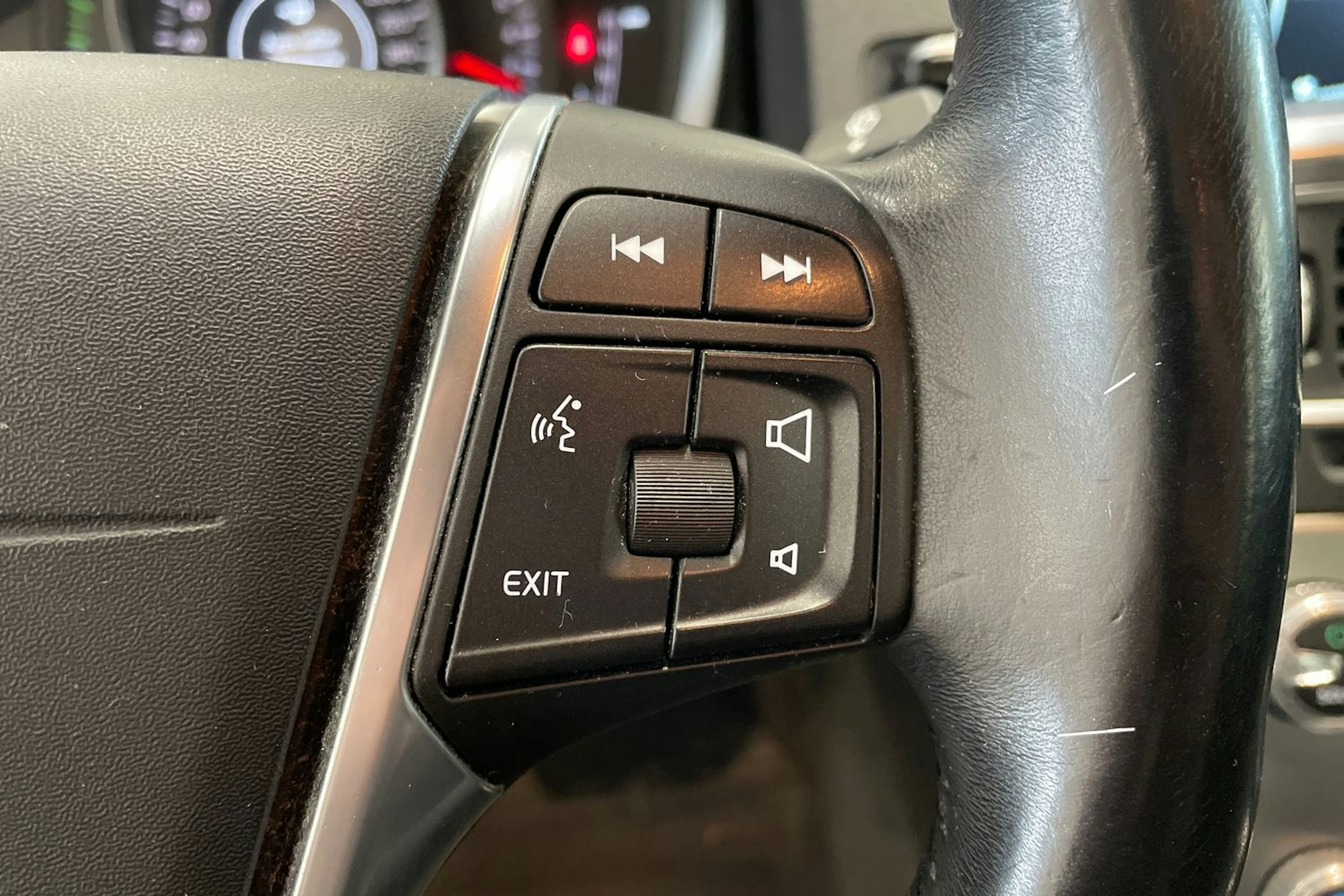 valkoinen Volvo S60 2014 kuva 17.