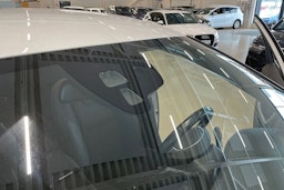 valkoinen Volvo S60 2014 kuva 22.