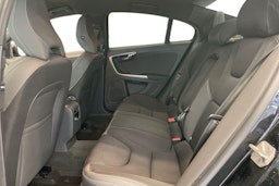 musta Volvo S60 2014 kuva 10.