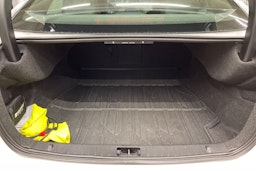 valkoinen Volvo S60 2014 kuva 12.