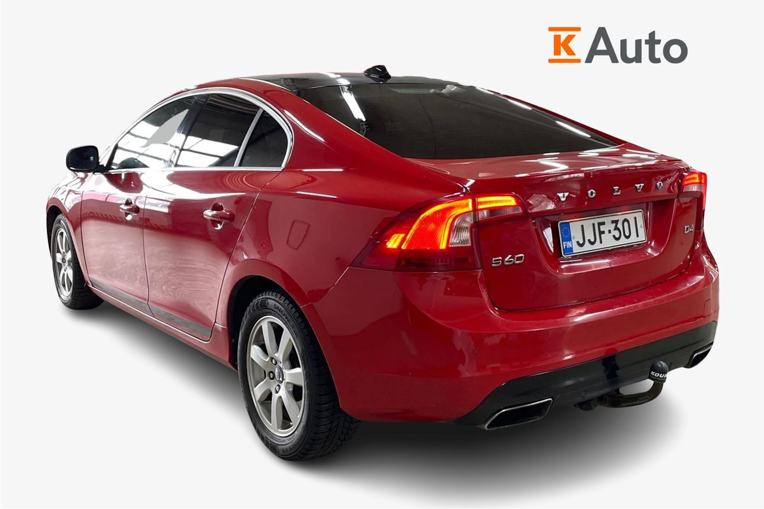 Punainen Volvo S60 2014 kuva 3.