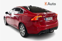 Punainen Volvo S60 2014 kuva 3.