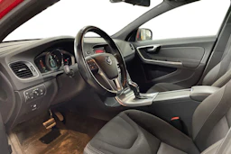 Punainen Volvo S60 2014 kuva 8.