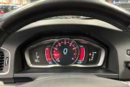 harmaa Volvo S60 2014 kuva 17.