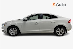 valkoinen Volvo S60 2015 kuva 5.