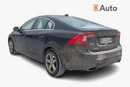 sininen Volvo S60 2016 kuva 2.